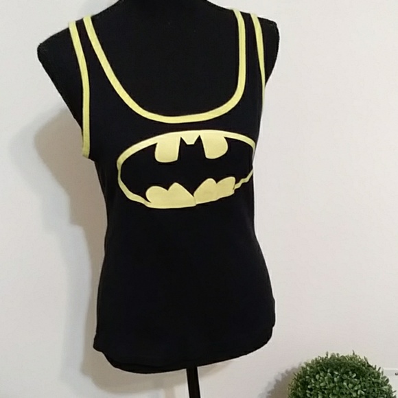DC Comics Tops - 🍍DC Comics Undergirl Batman Tank top